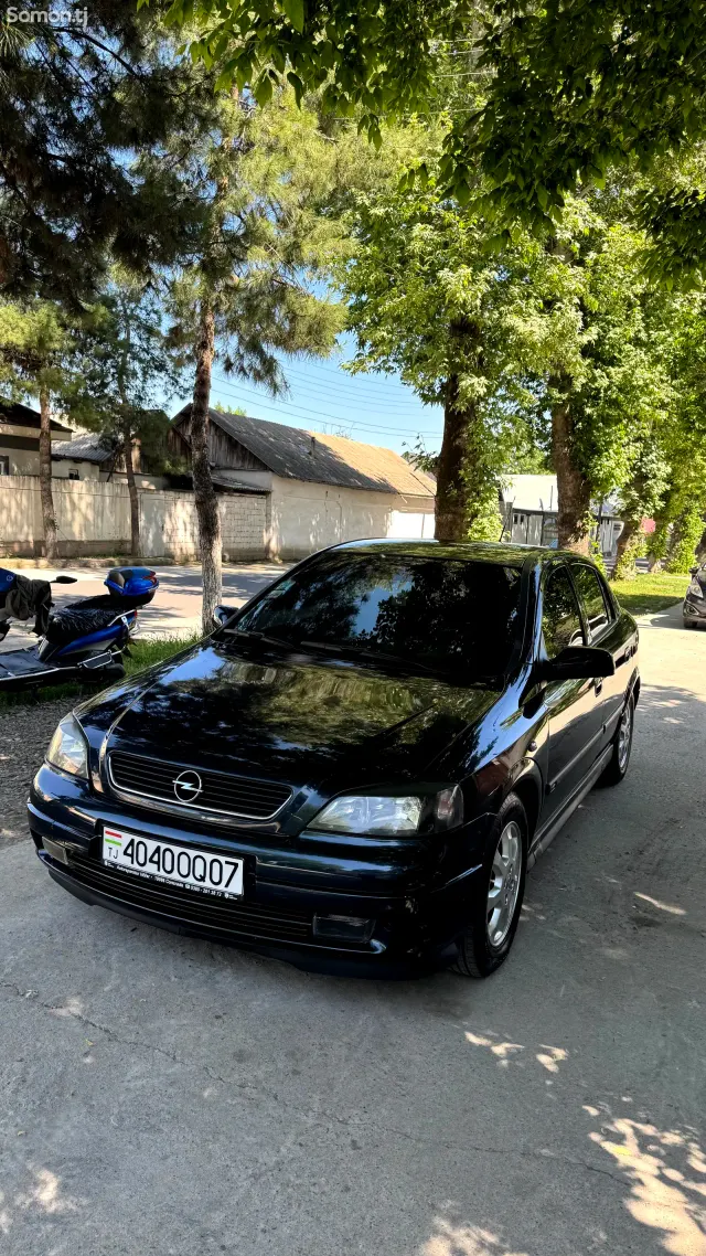 Opel Astra G 2002 · 1.6 MT