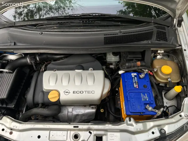 Opel Zafira 2000 · 1.8 MT