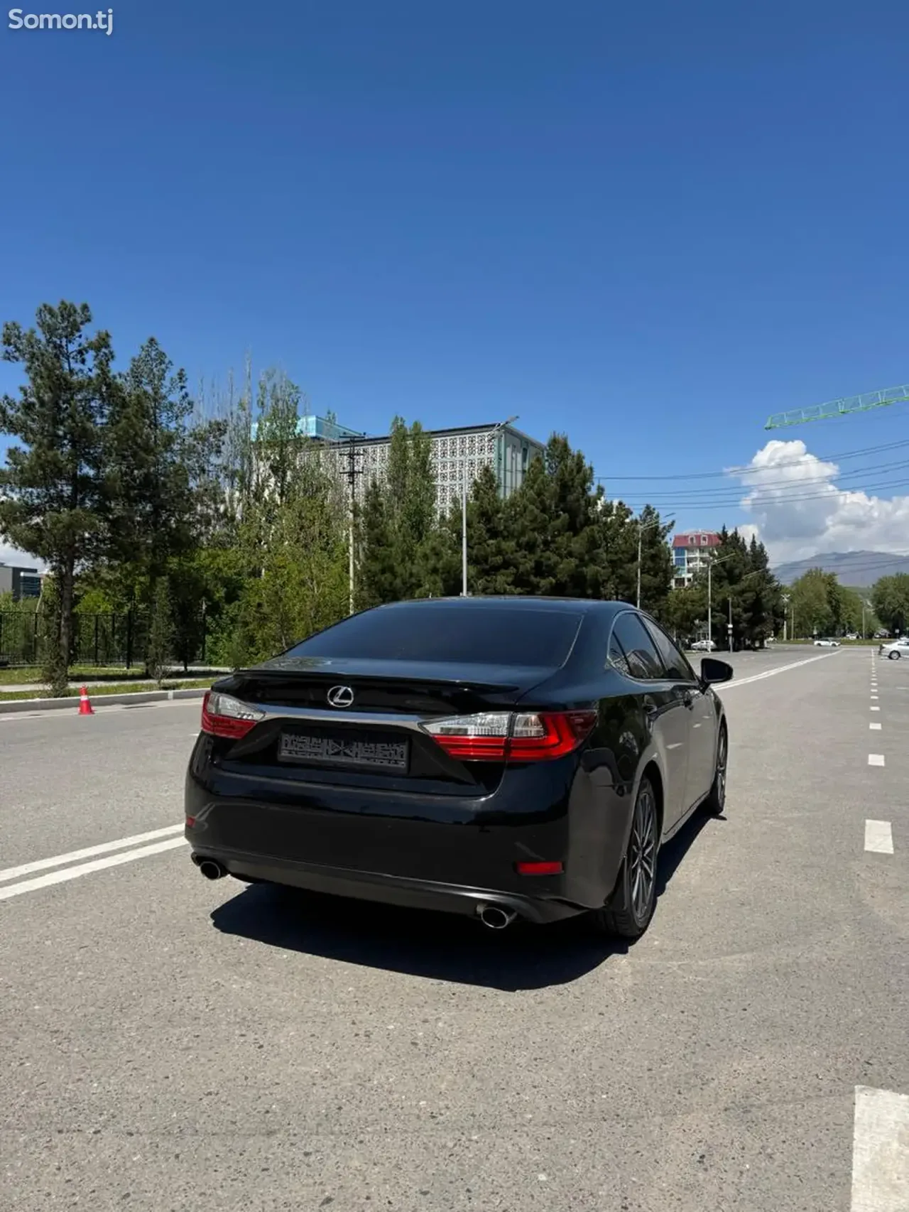 Lexus ES series 2013 · 2.5 AT