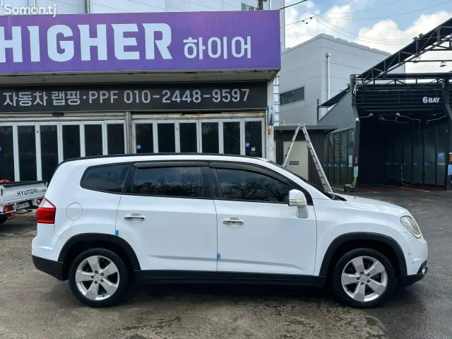 Chevrolet Orlando 2015 · 1.6 AT