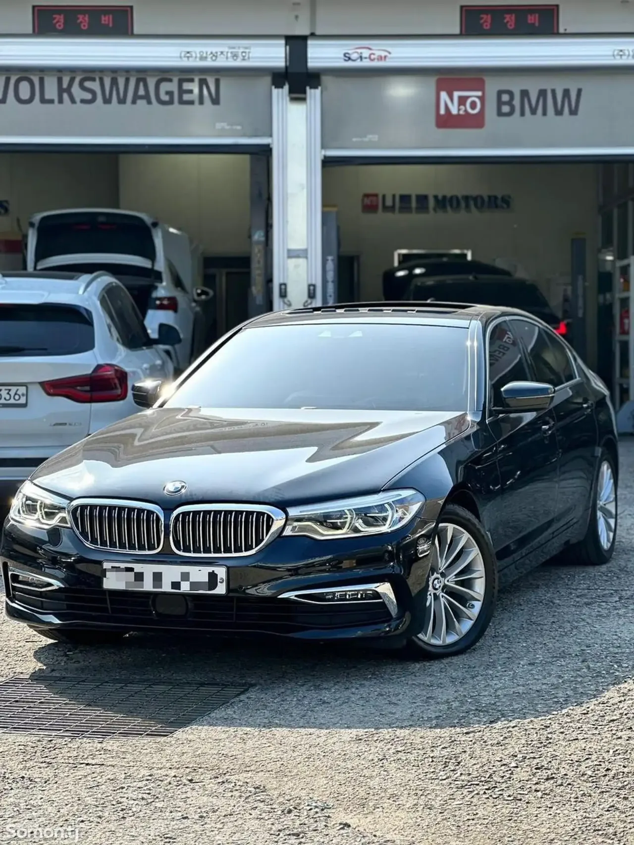 BMW 5 series 2019 · 2.0 AT