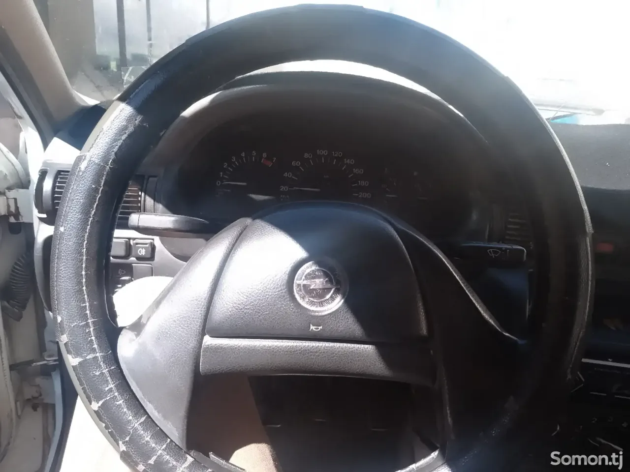 Opel Astra F 1993 · 1.6 MT