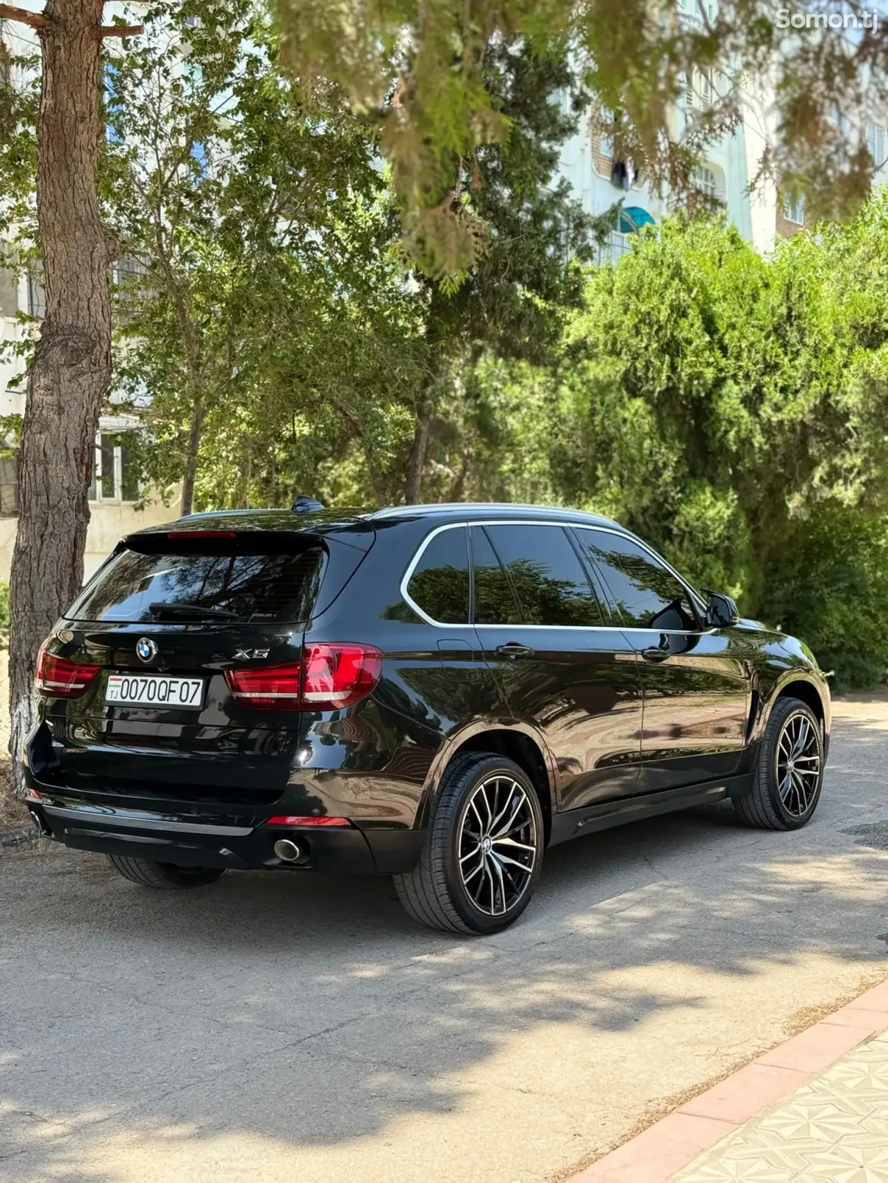 BMW 5 series 2015 · 3.0 AT