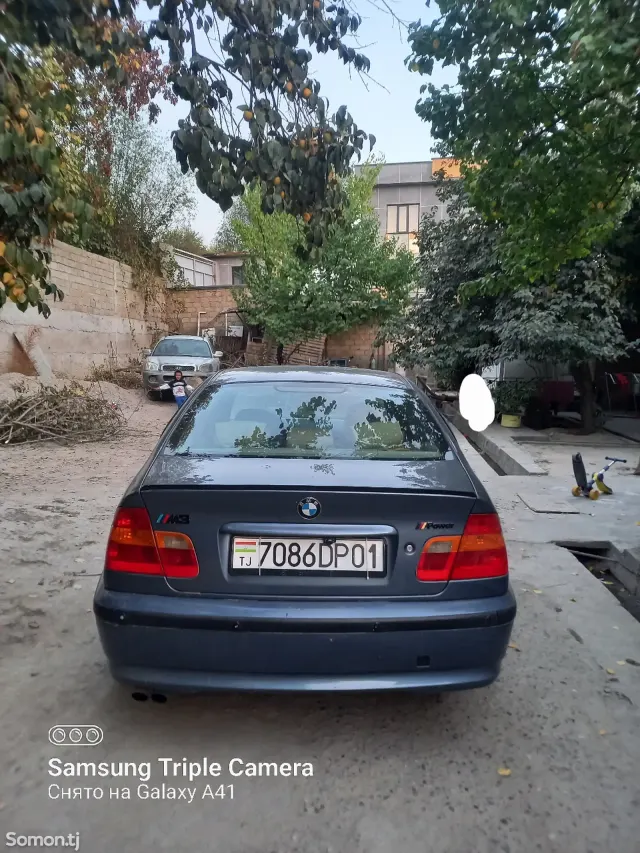 BMW 3 series 2004 · 2.5 AT