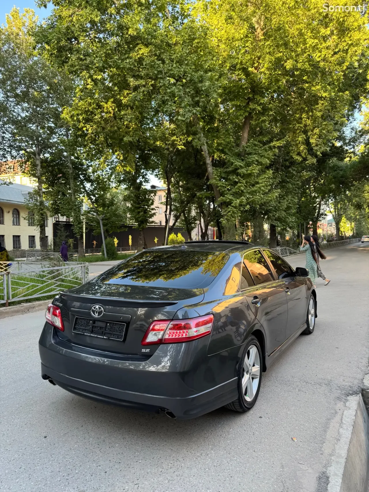 Toyota Camry 2011 · 2.5 AT