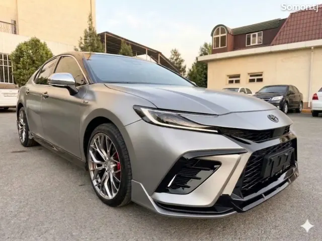 Toyota Camry 2025 · 2.0 AT
