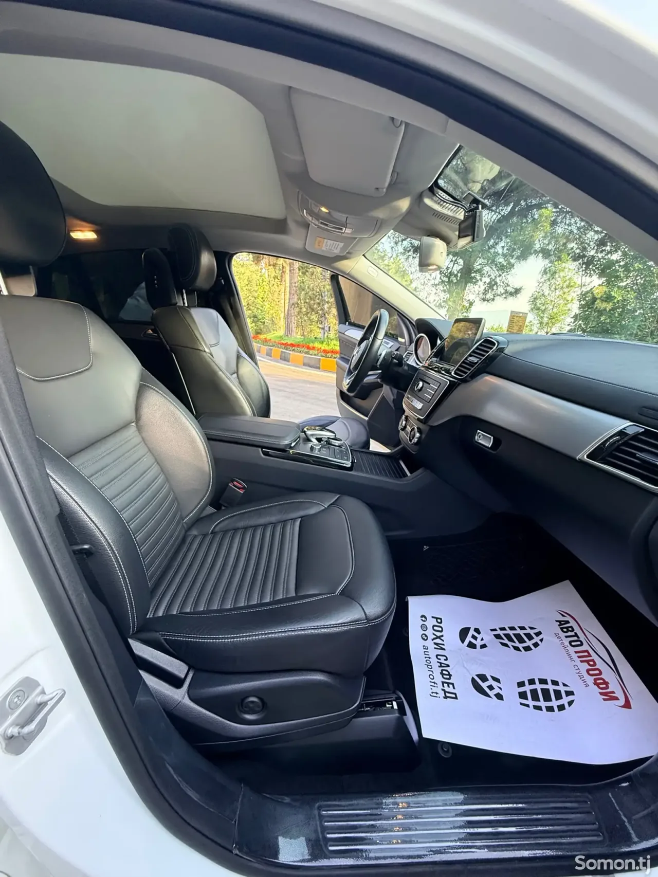 Mercedes-Benz GLE class 2017 · 3.0 AT