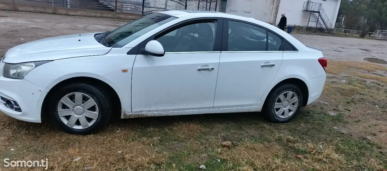Chevrolet Cruze 2010 · 1.6 AT