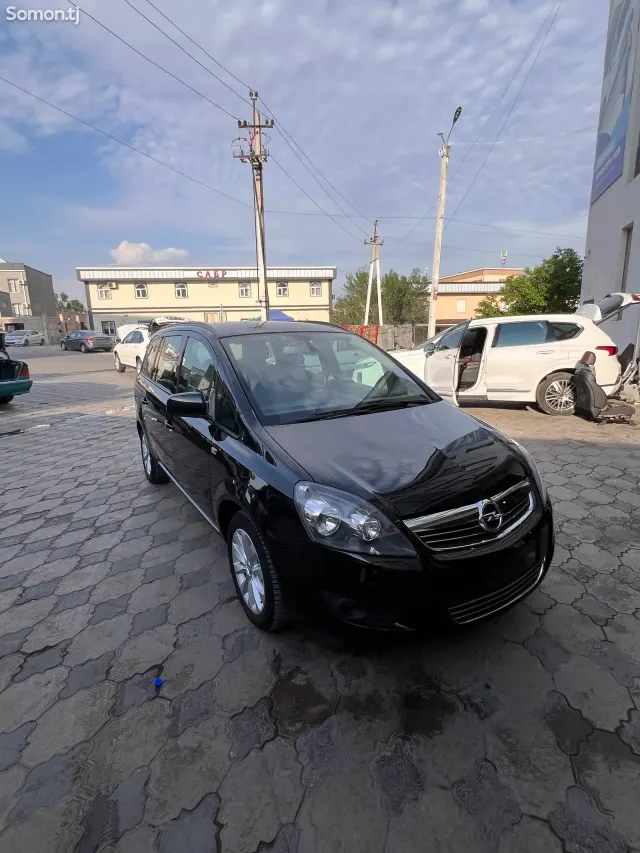 Opel Zafira 2014 · 1.8 MT