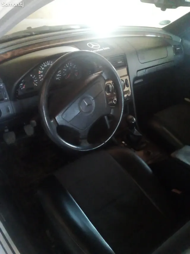 Mercedes-Benz C class 1997 · 1.8 MT