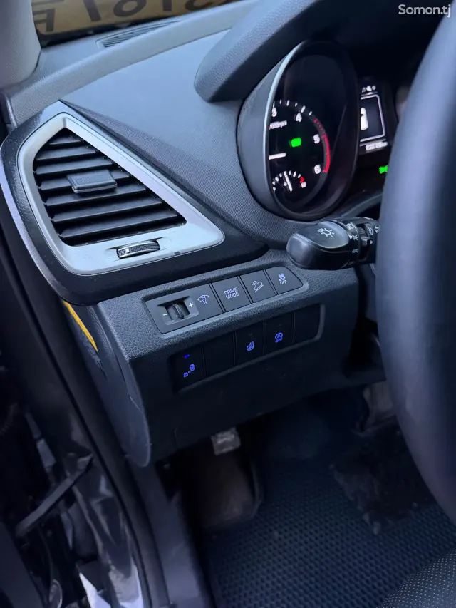 Hyundai Santa Fe 2015 · 2.0 AT