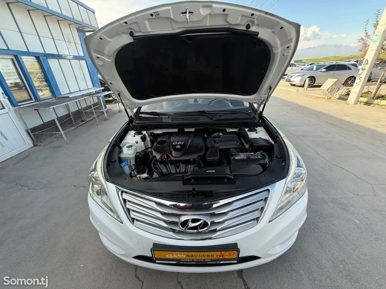 Hyundai Grandeur 2012 · 2.4 AT