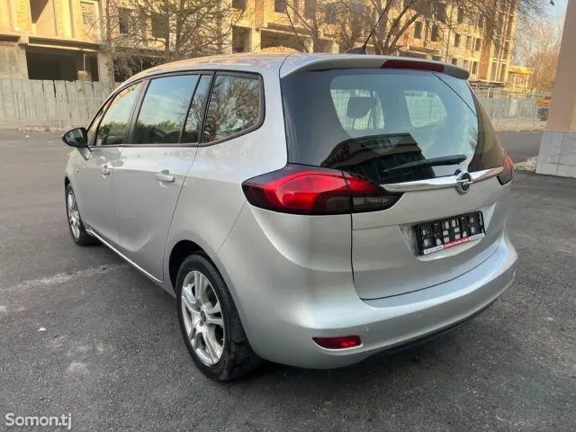 Opel Zafira 2017 · 2.0 AT