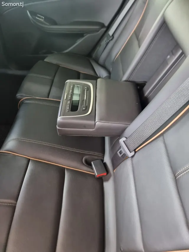 Chevrolet Impala 2016 · 2.5 AT