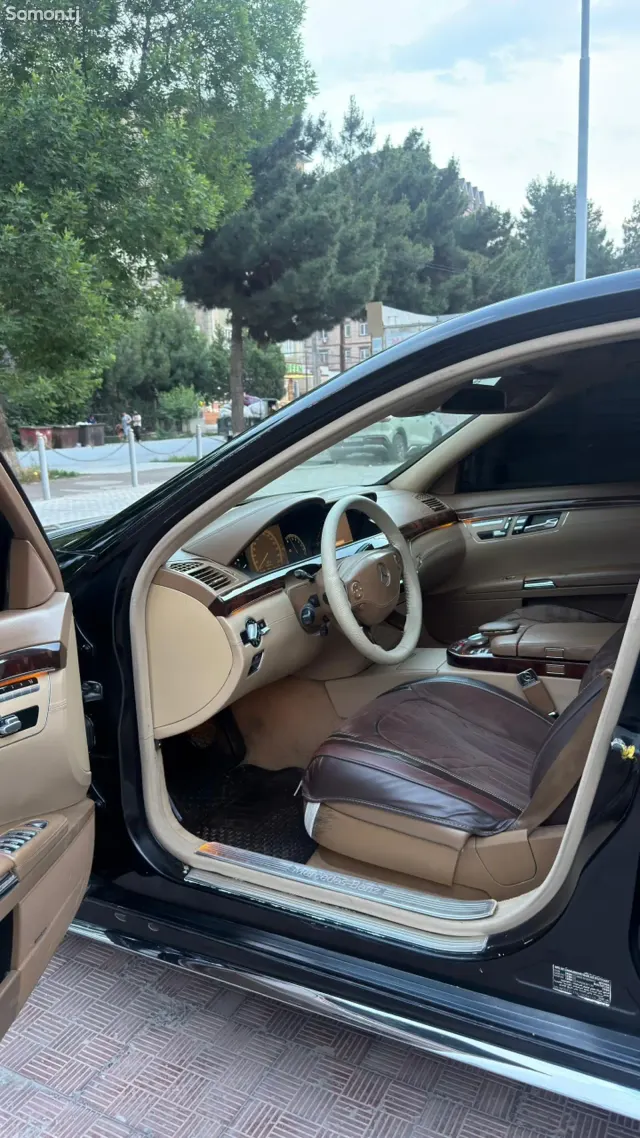 Mercedes-Benz S class 2007 · 3.5 AT