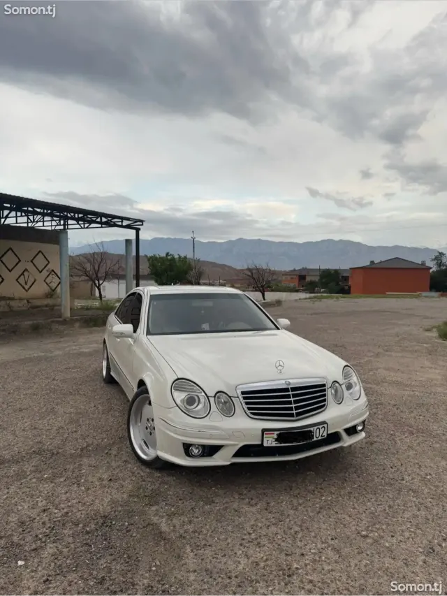 Mercedes-Benz E class 2008 · 3.5 AT