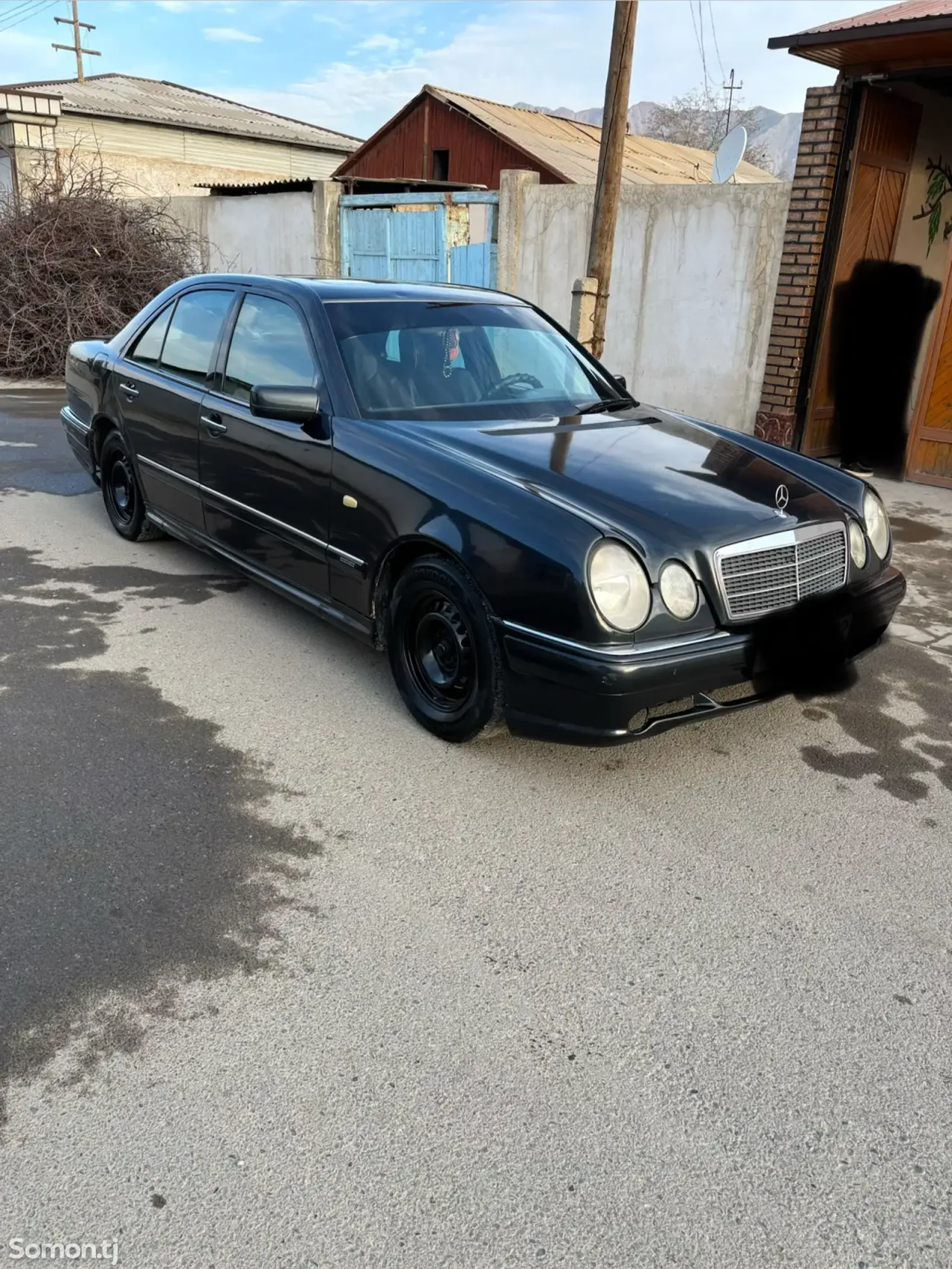 Mercedes-Benz E class 1998 · 2.0 MT