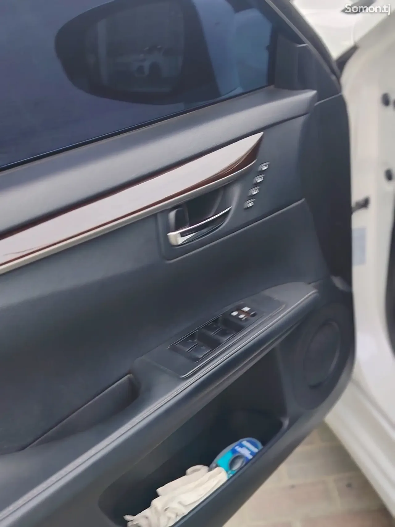 Lexus ES series 2014 · 2.5 AT
