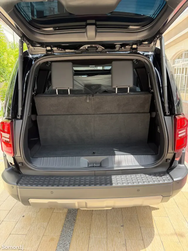 Toyota Land Cruiser Prado 2026 · 2.5 AT