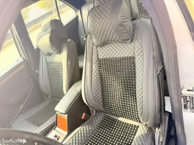 Mercedes-Benz C class 2000 · 1.8 MT