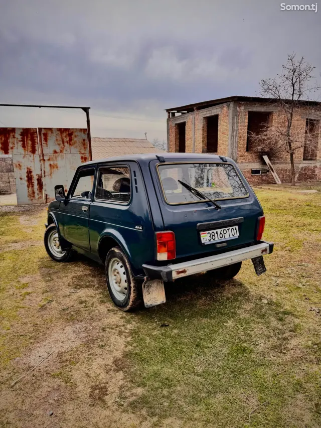 Lada (ВАЗ) Нива 2002 · 1.7 MT