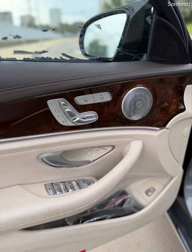 Mercedes-Benz E class 2017 · 2.0 AT