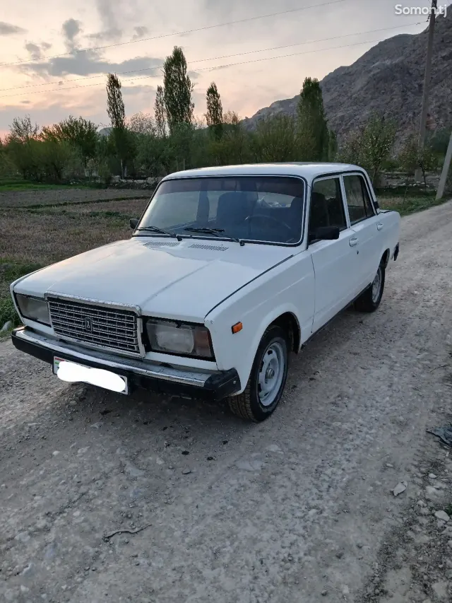 Lada (ВАЗ) 2107 2006 · 0.6 MT