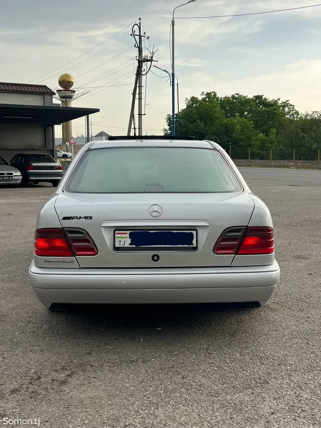Mercedes-Benz E class 1997 · 2.0 MT