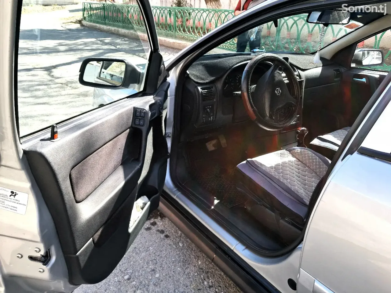 Opel Astra G 2001 · 1.6 AT