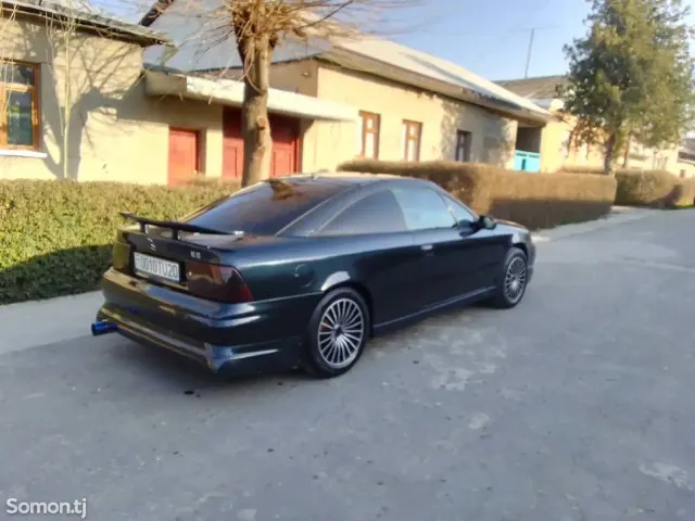 Opel Calibra 1993 · 1.8 MT
