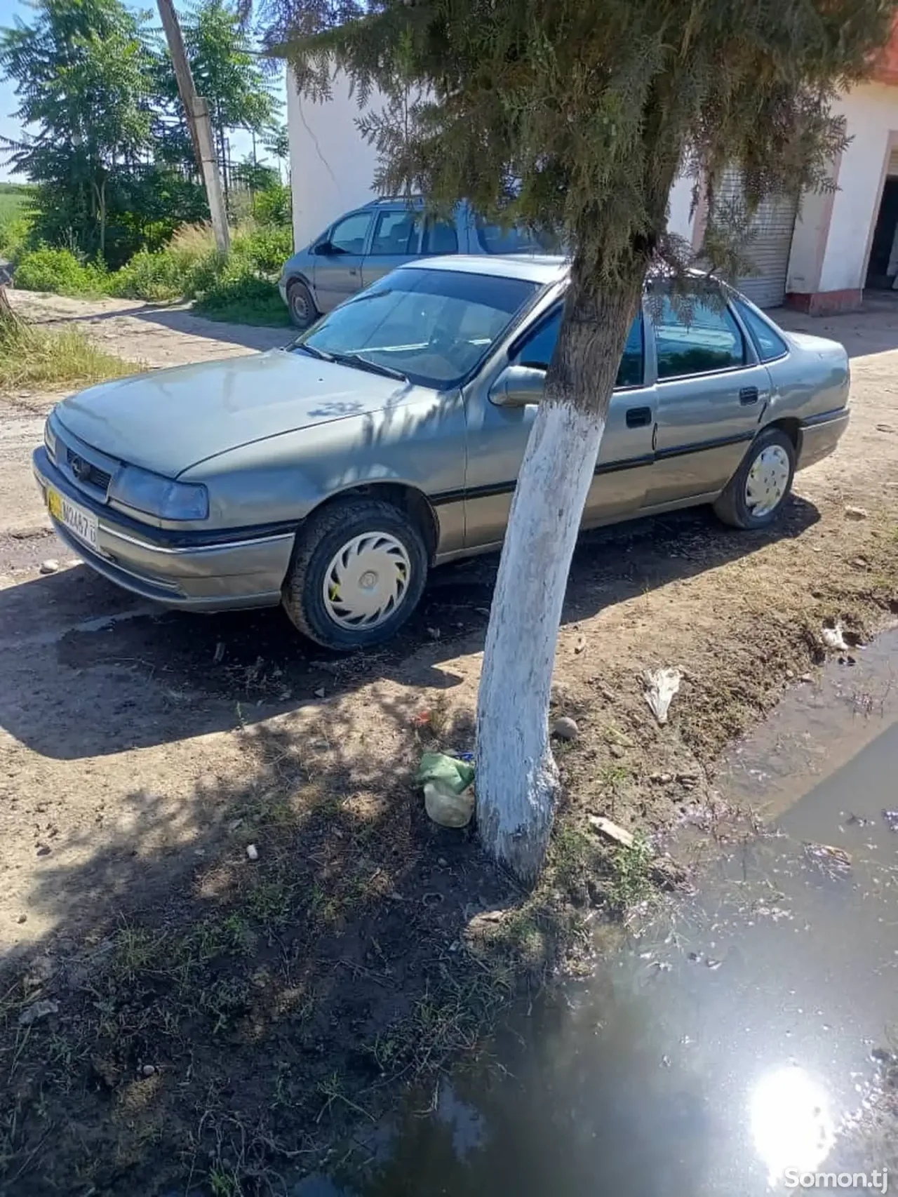Opel Vectra A 1993 · 1.8 MT