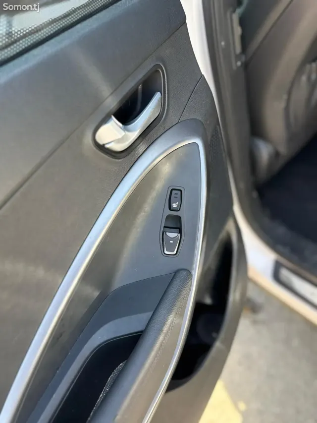 Hyundai Santa Fe 2014 · 2.0 AT