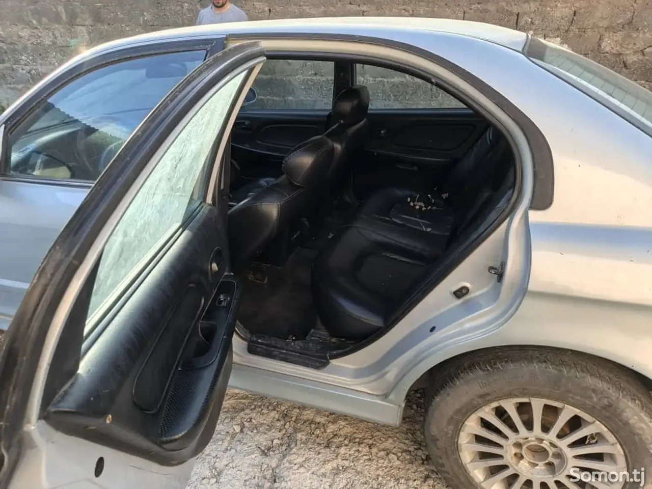 Hyundai Sonata 2004 · 2.0 MT