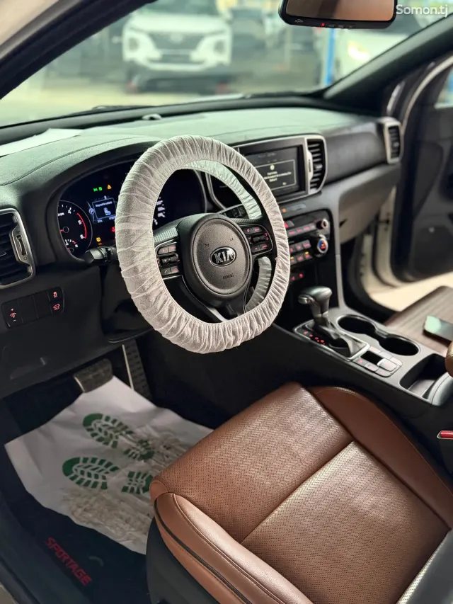 Kia Sportage 2015 · 2.0 AT