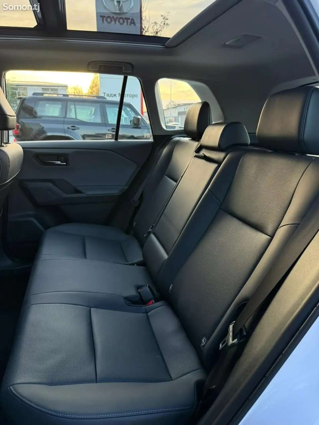 Toyota RAV 4 2026 · 2.5 AT