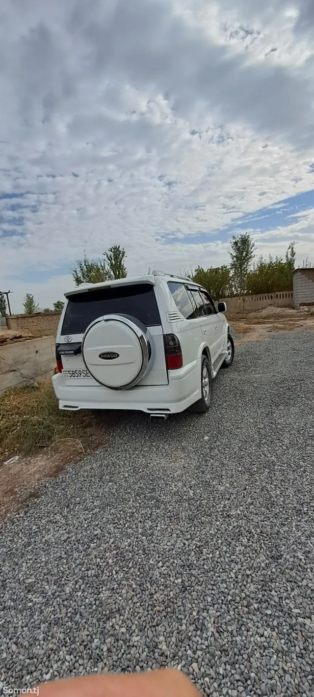 Toyota Land Cruiser Prado 2002 · 3.0 MT
