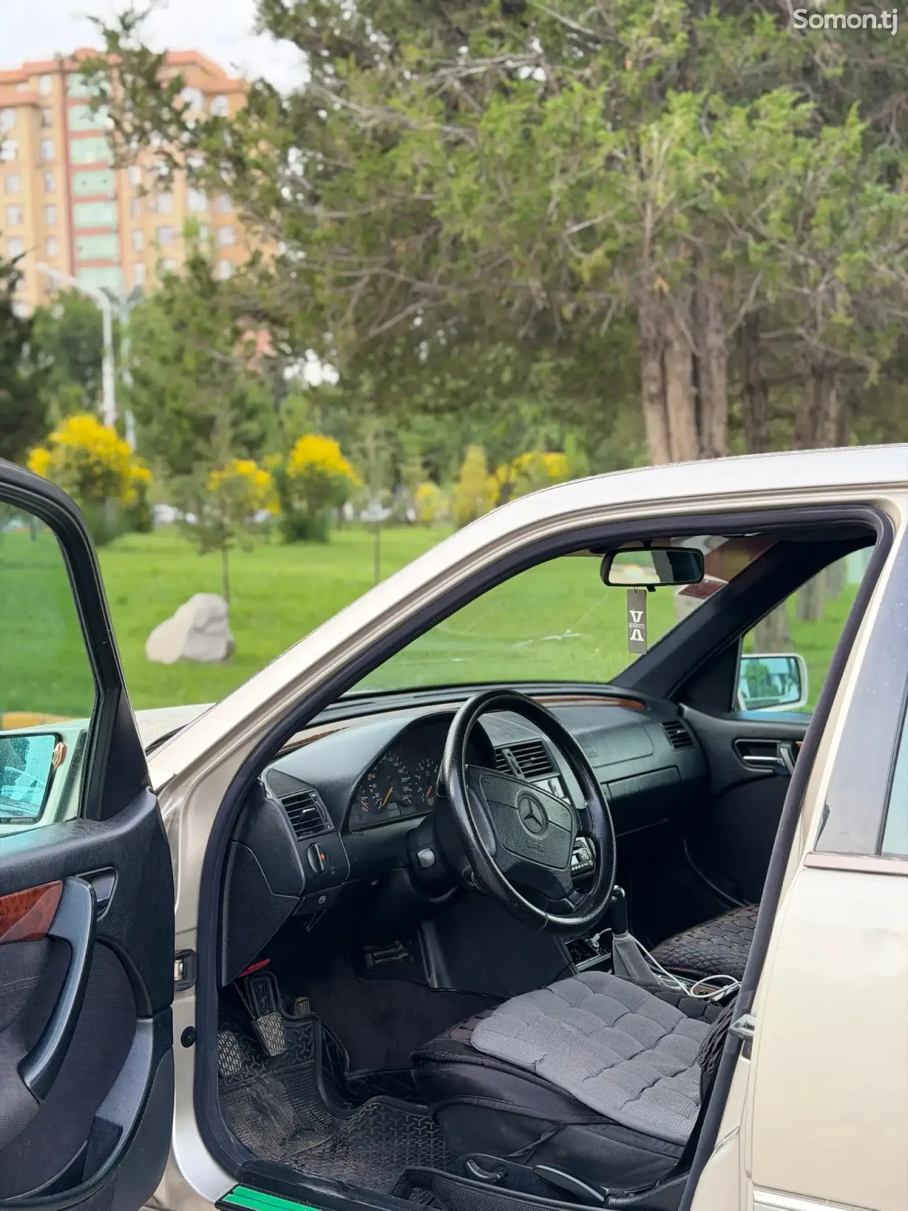 Mercedes-Benz C class 2000 · 1.8 MT