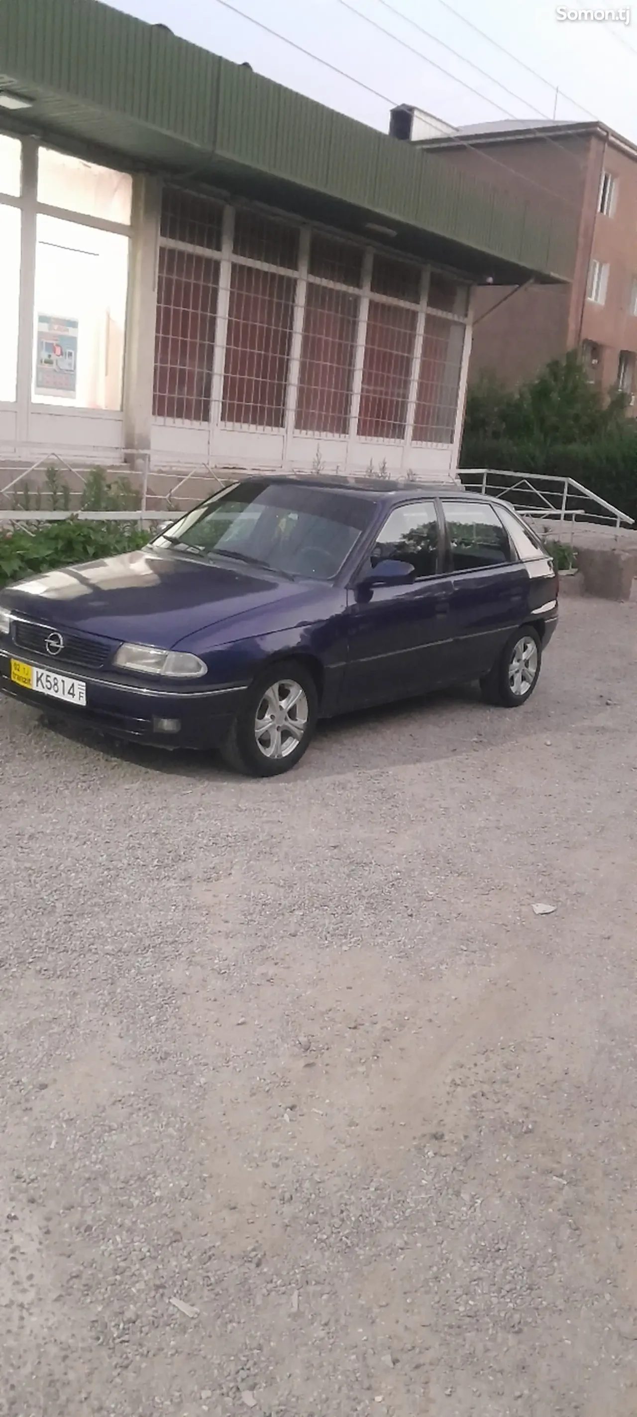 Opel Astra F 1992 · 1.8 MT