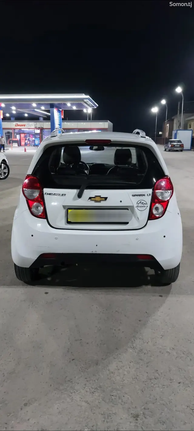 Chevrolet Spark 2016 · 1.3 AT