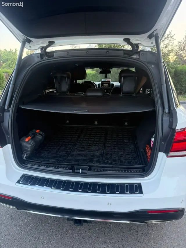 Mercedes-Benz GLE class 2018 · 4.0 AT