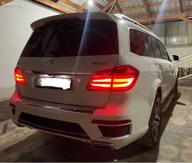 Mercedes-Benz GL class 2014 · 5.5 AT