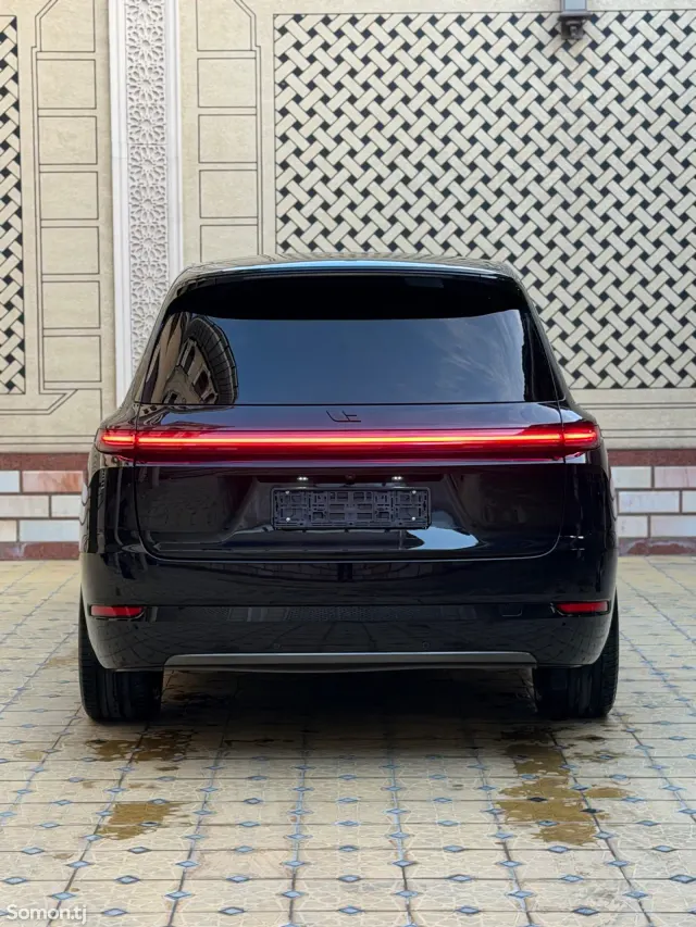 Li Auto (Lixiang) L9 2024 · 1.5 AT