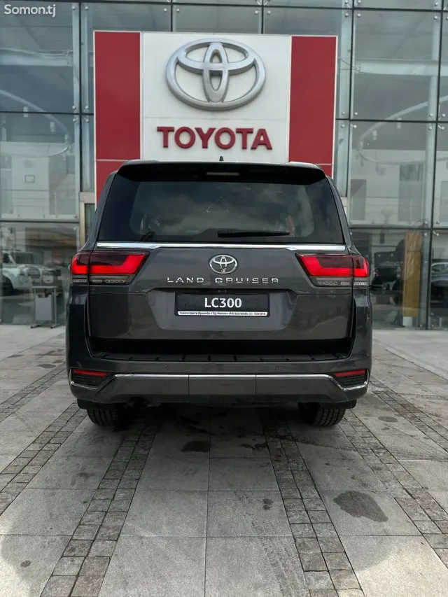 Toyota Land Cruiser 2026 · 3.5 AT