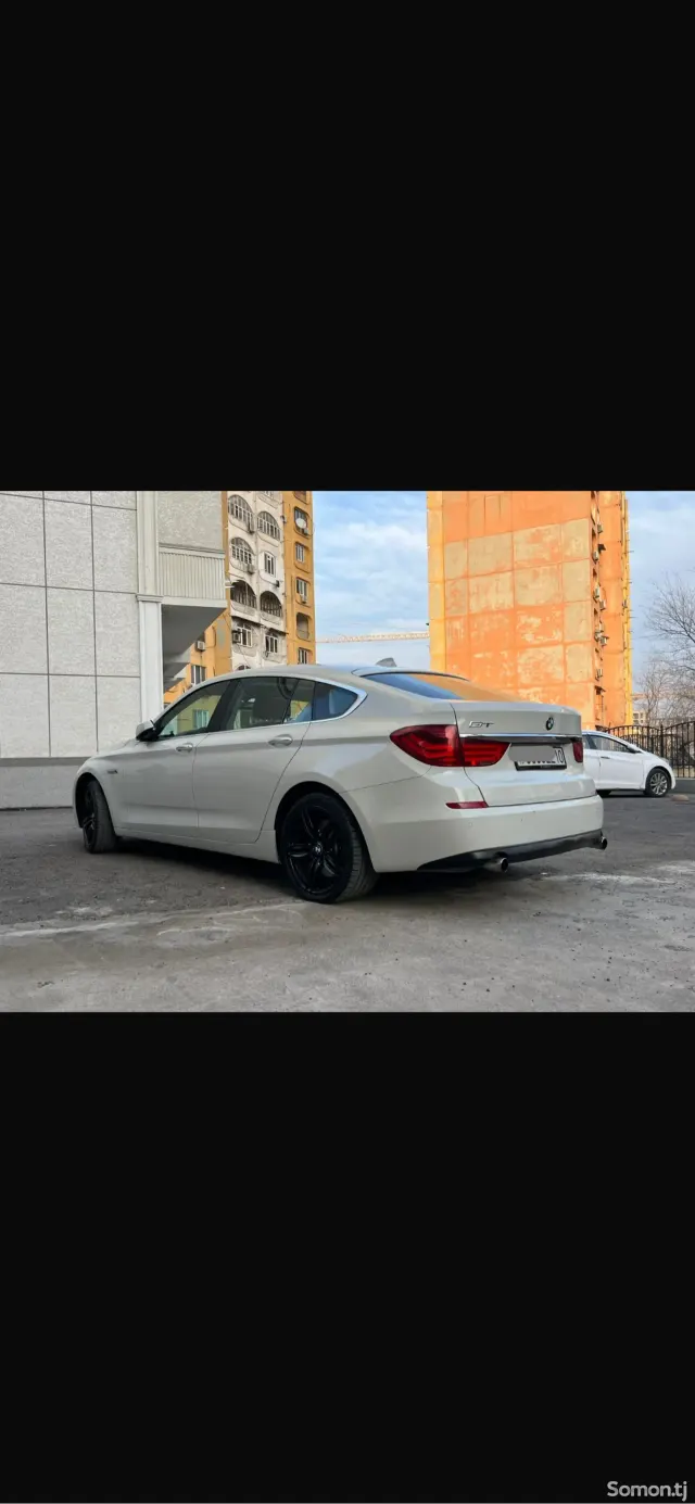 BMW 5 series 2011 · 3.5 AT