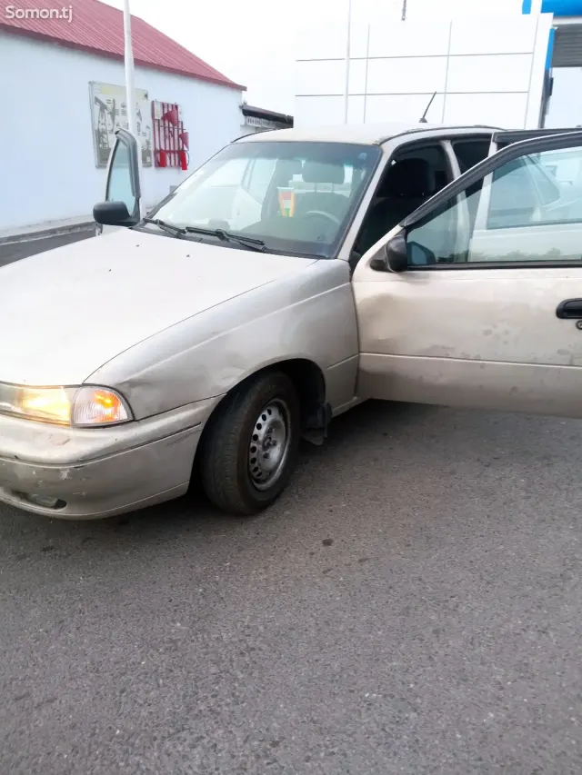 Daewoo Nexia 1996 · 1.5 AT