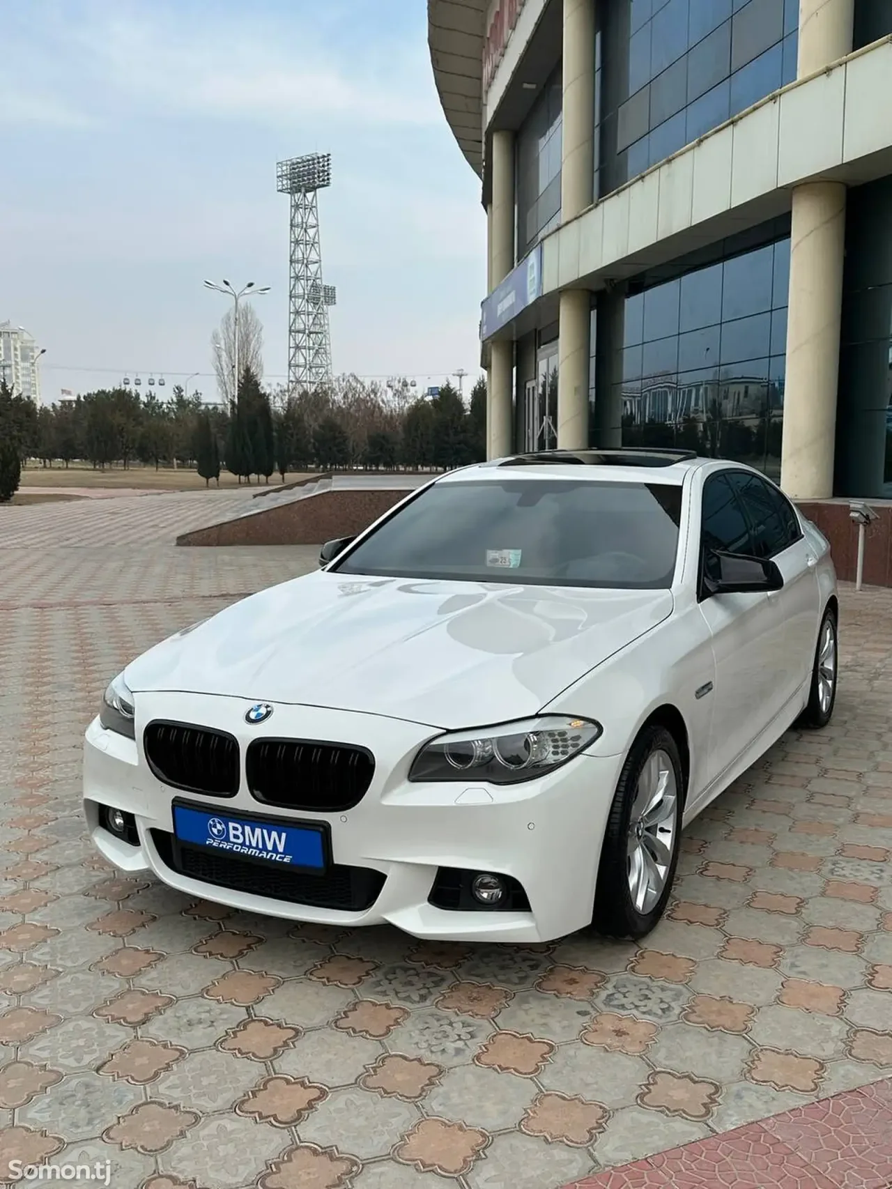 BMW 5 series 2013 · 2.0 AT
