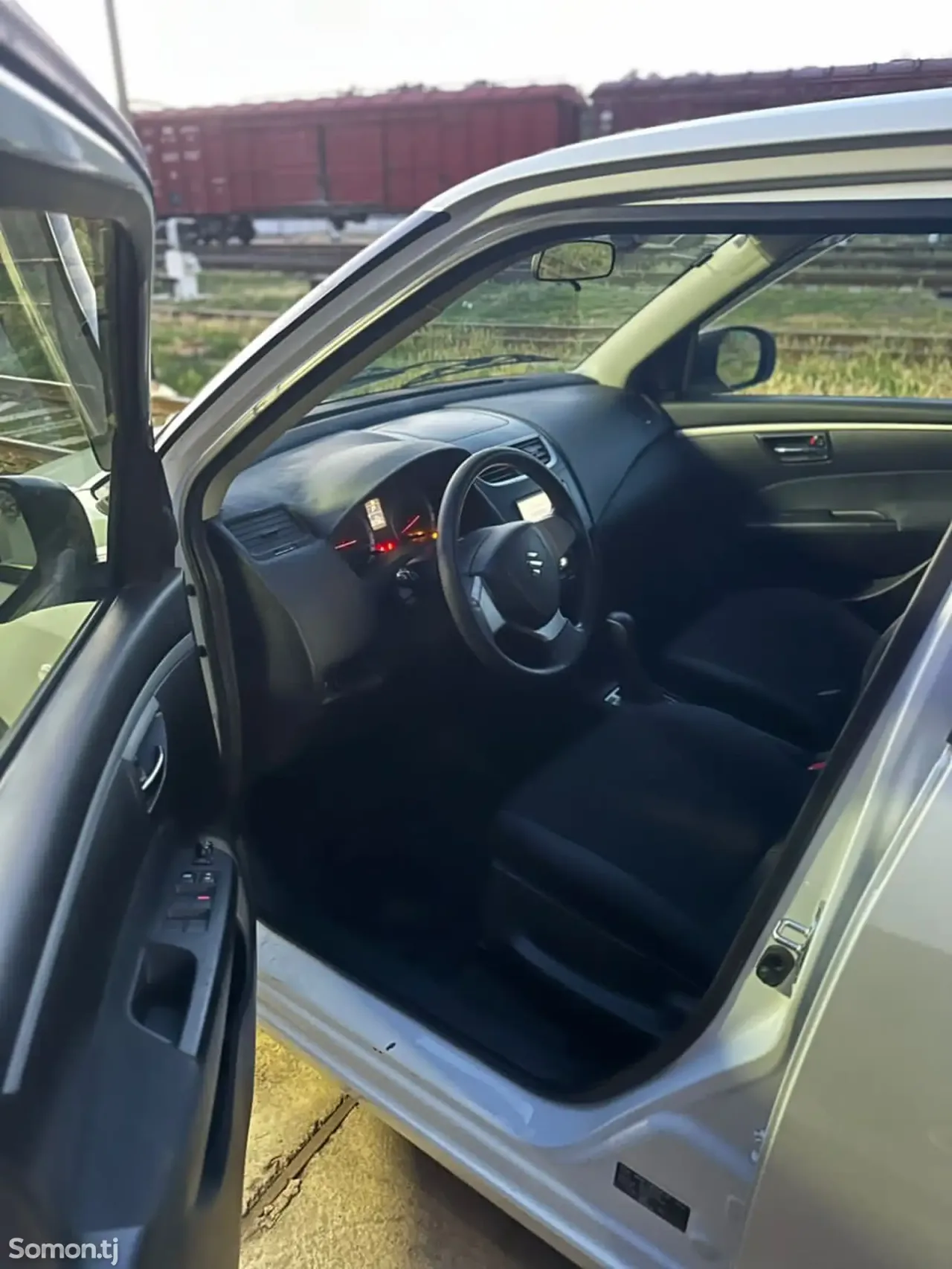 Suzuki Swift 2014 · 1.3 AT
