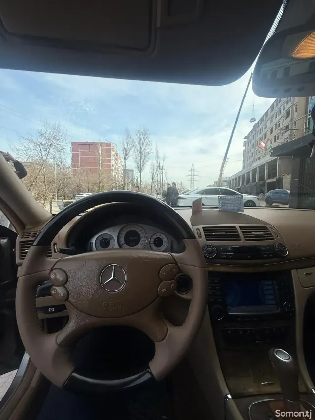 Mercedes-Benz E class 2009 · 3.5 AT