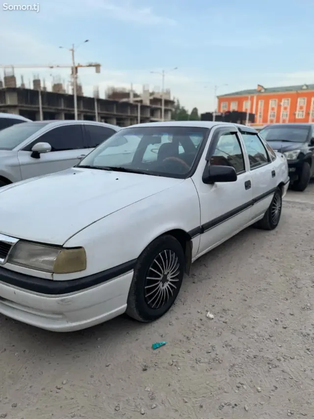 Opel Vectra A 1995 · 1.8 MT