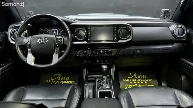 Toyota Land Cruiser Prado 2020 · 3.5 AT